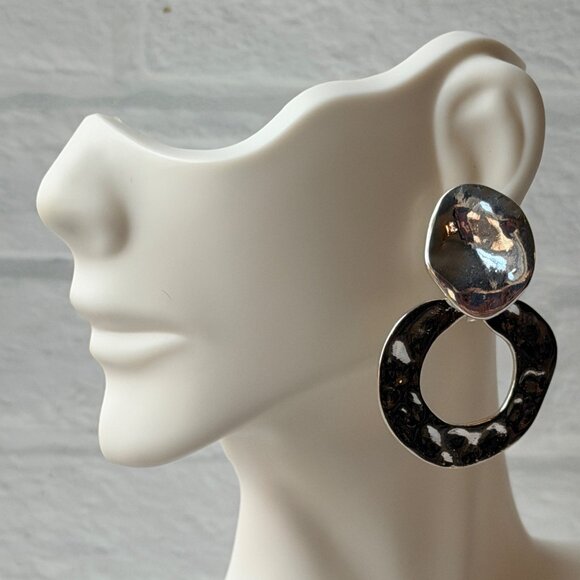 Vintage Y2K Chico's Hammered Silver Articulated Statement Earrings Sculptural - Picture 5 of 11